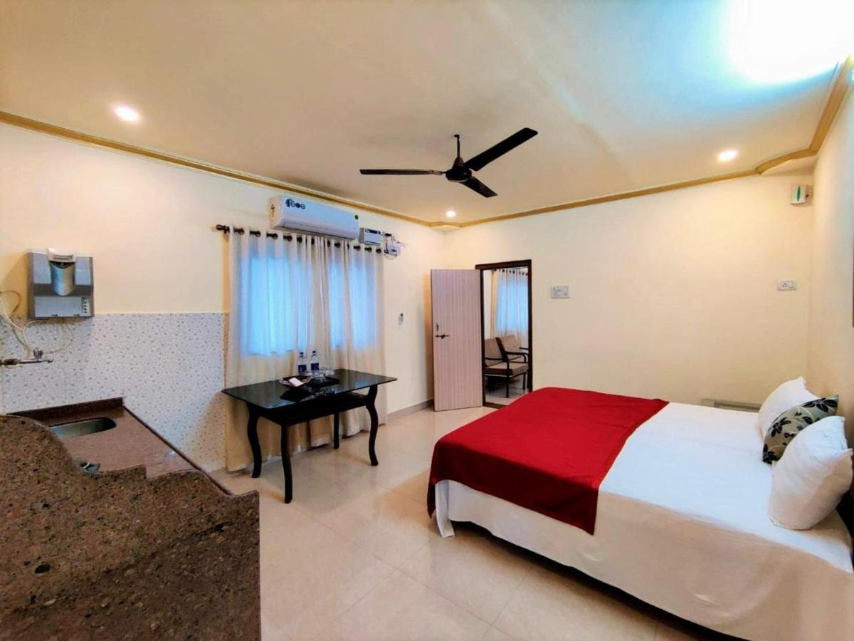 Shradha Luxury Room 卡兰古特 外观 照片