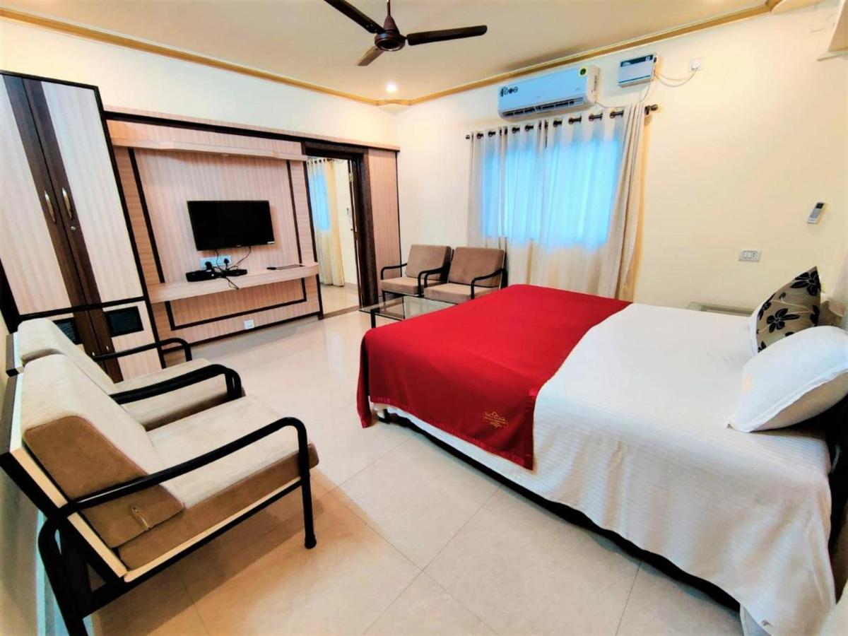Shradha Luxury Room 卡兰古特 外观 照片