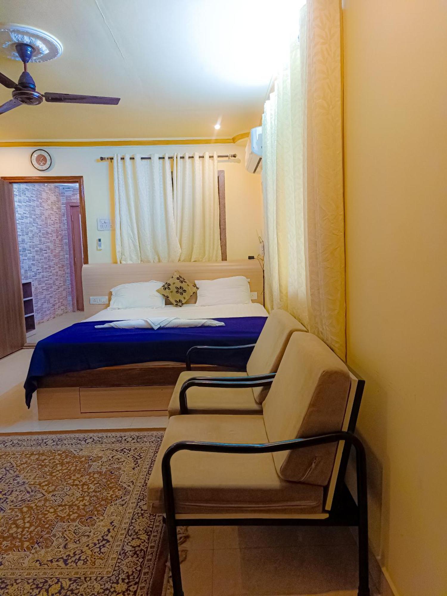 Shradha Luxury Room 卡兰古特 外观 照片