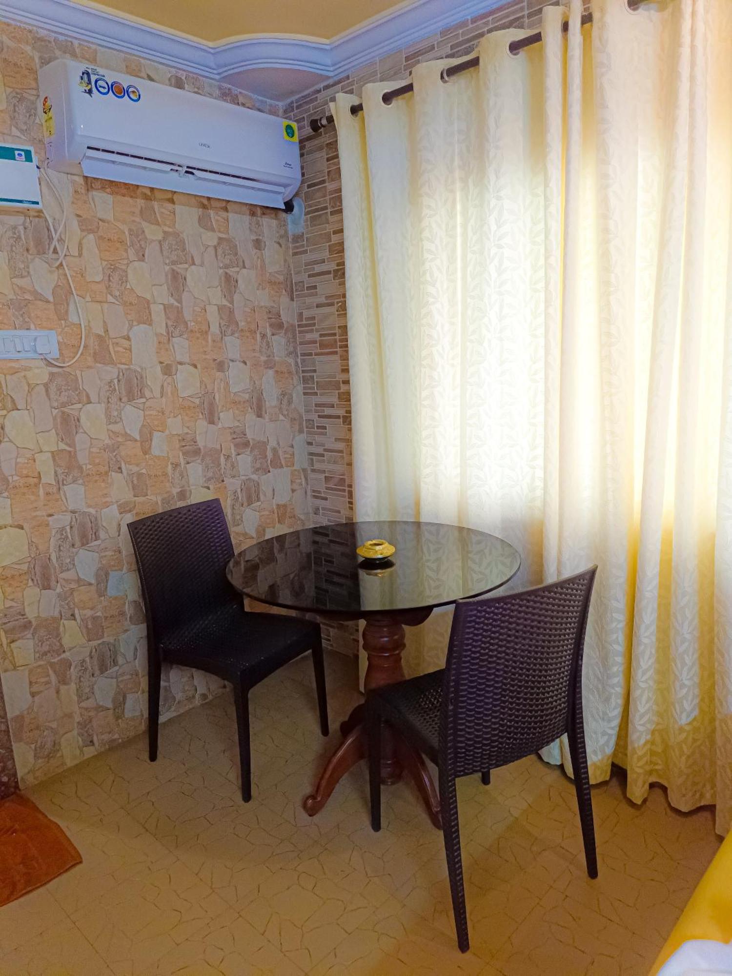 Shradha Luxury Room 卡兰古特 外观 照片