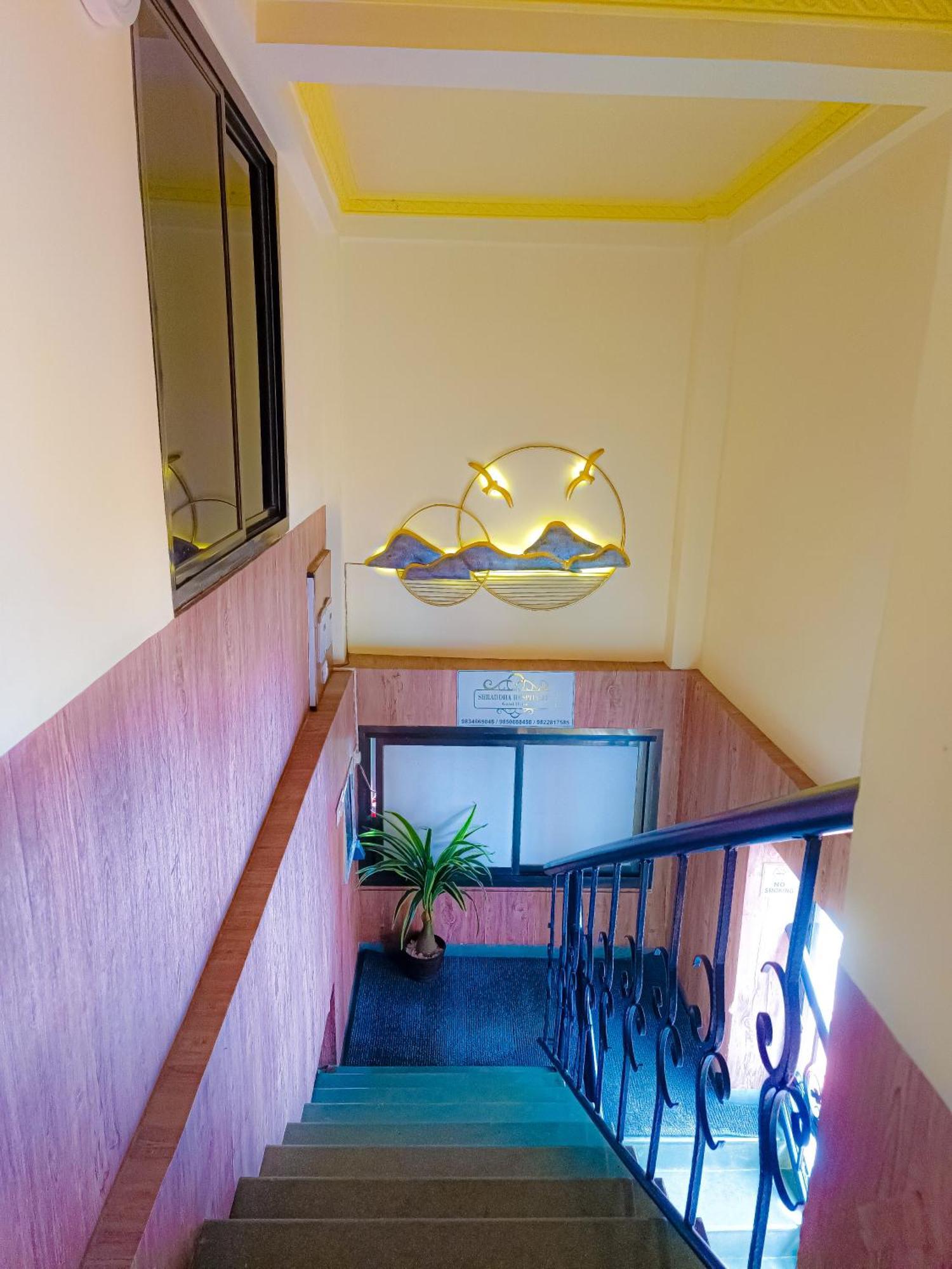 Shradha Luxury Room 卡兰古特 外观 照片