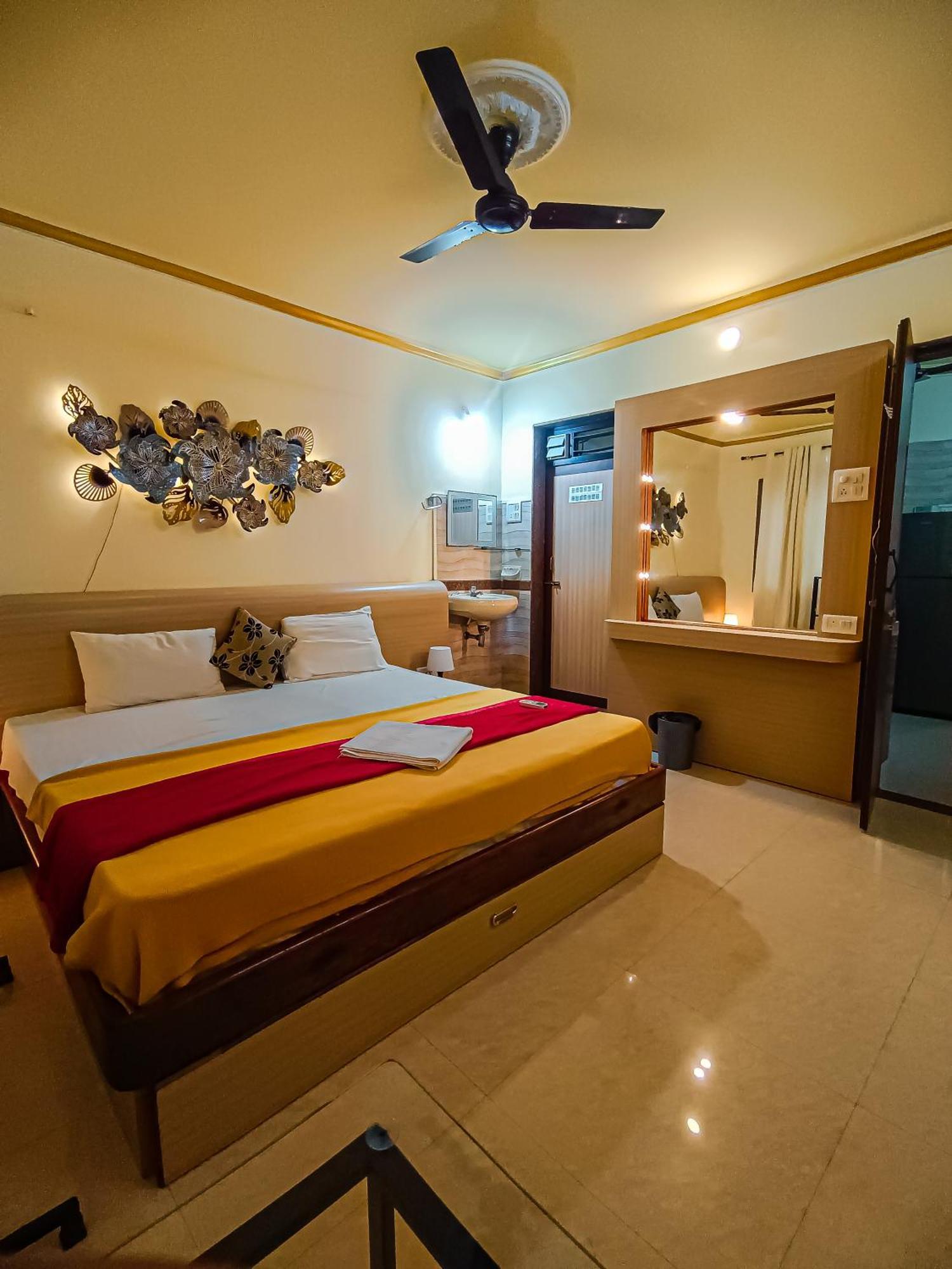 Shradha Luxury Room 卡兰古特 外观 照片