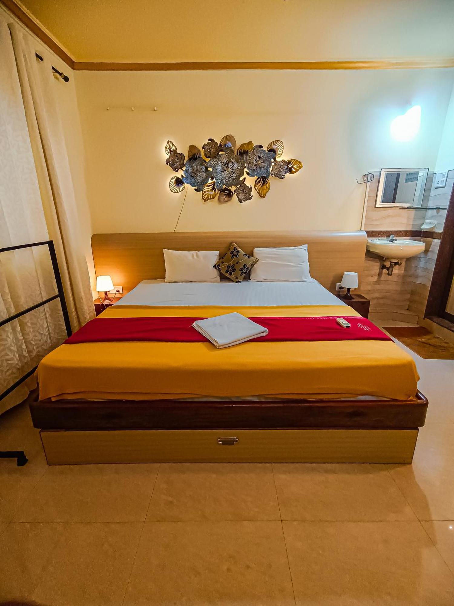 Shradha Luxury Room 卡兰古特 外观 照片