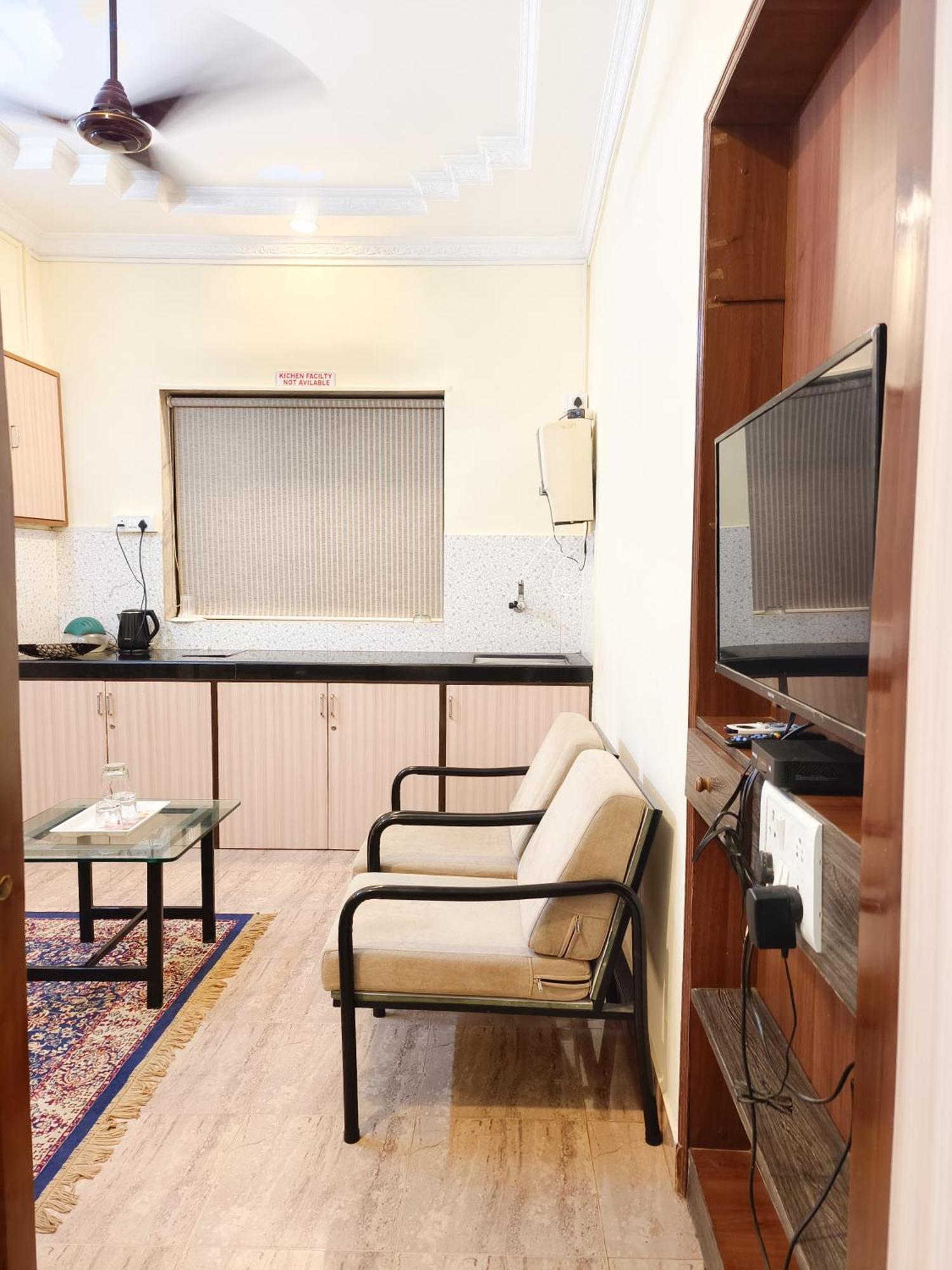Shradha Luxury Room 卡兰古特 外观 照片