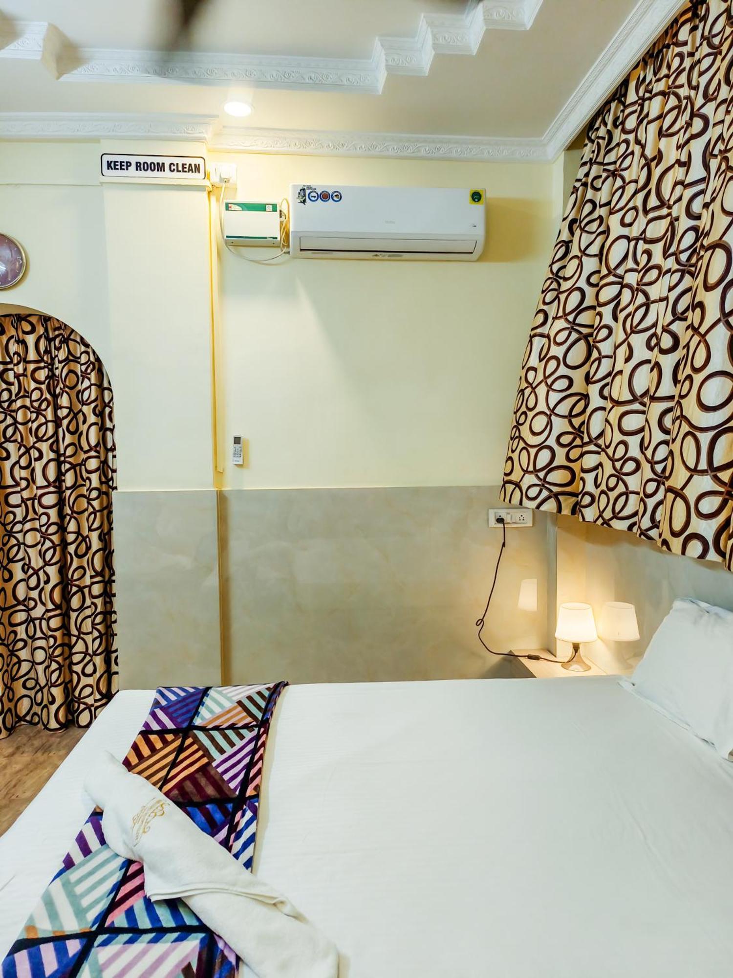 Shradha Luxury Room 卡兰古特 外观 照片