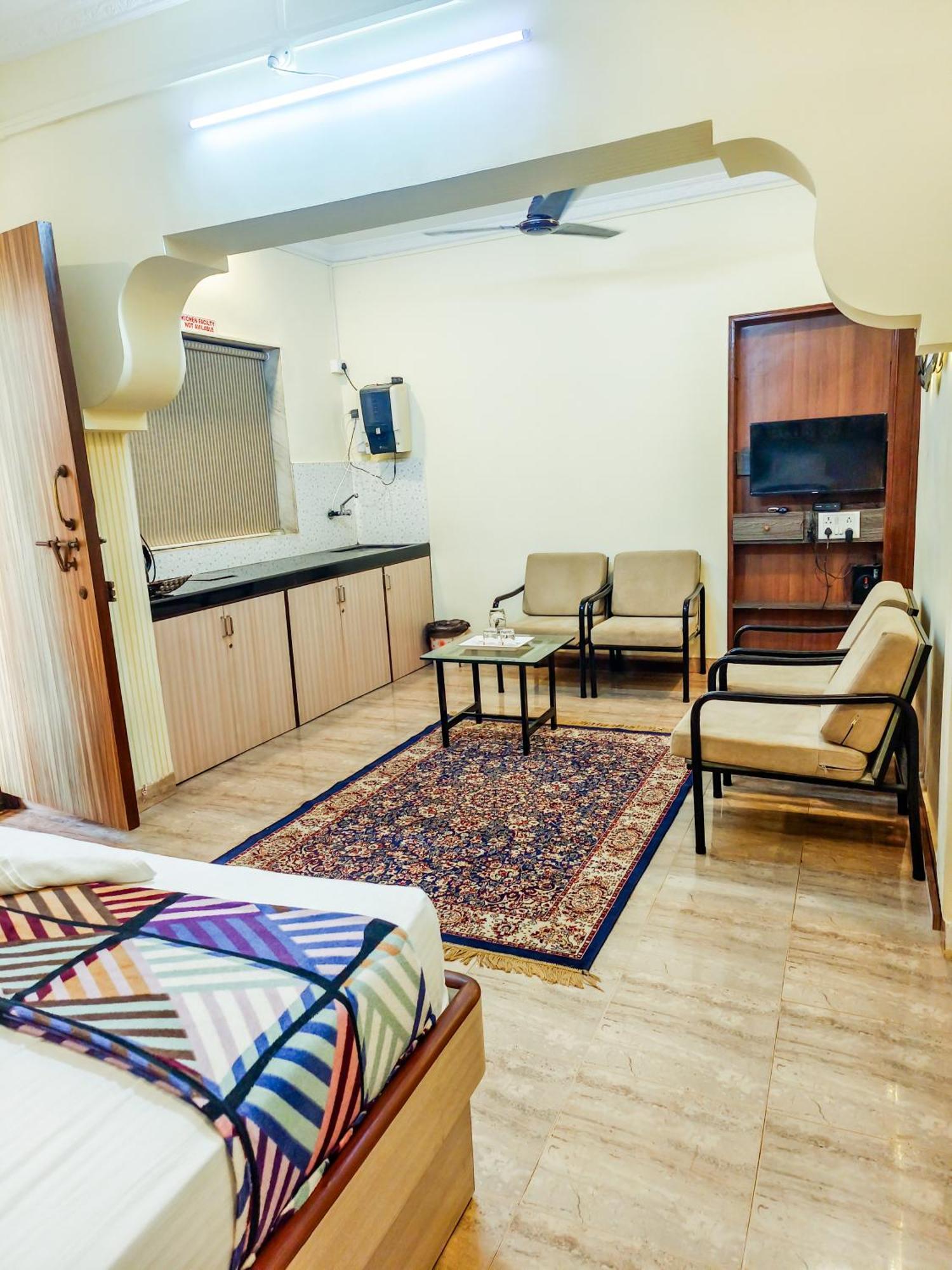 Shradha Luxury Room 卡兰古特 外观 照片